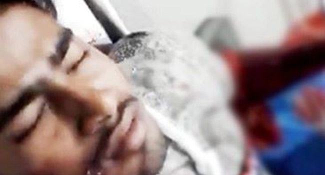 কলেজছাত্রের হাতের কব্জি কেটে নিলো ছাত্রলীগ!