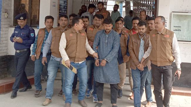 প্রাইভেটকারে জিম্মি করে টাকা না পেলে হত্যা করতো তারা