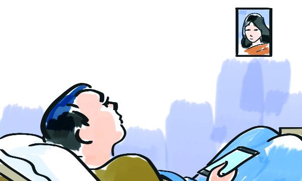 অটোগ্রাফ  নিতে আসা  মেয়েটি