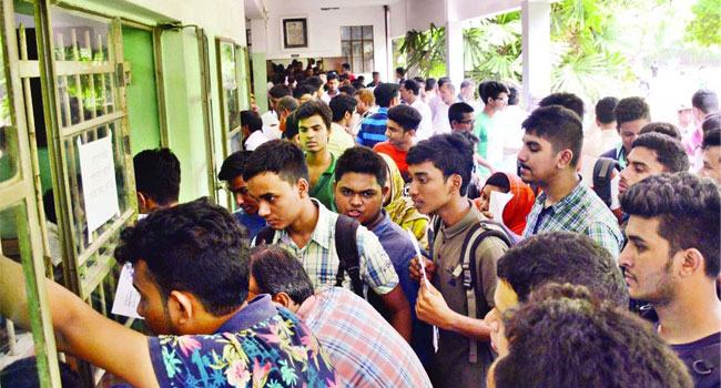 একাদশে ভর্তির আবেদন হবে শুধু অনলাইনে