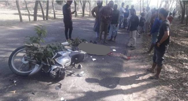 বাসের ধাক্কায় মোটরসাইকেল চালক নিহত