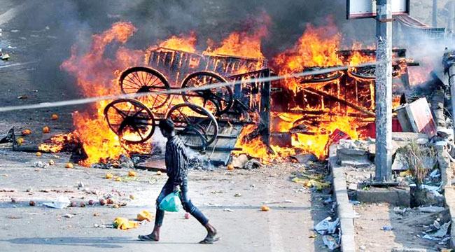 ‘তাহাদের ধ্বংসোন্মাদনা’