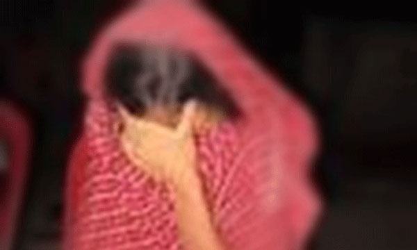 প্রেমের টানে ভারতীয় তরুণী বাংলাদেশে, খুঁজছে বিজিবি