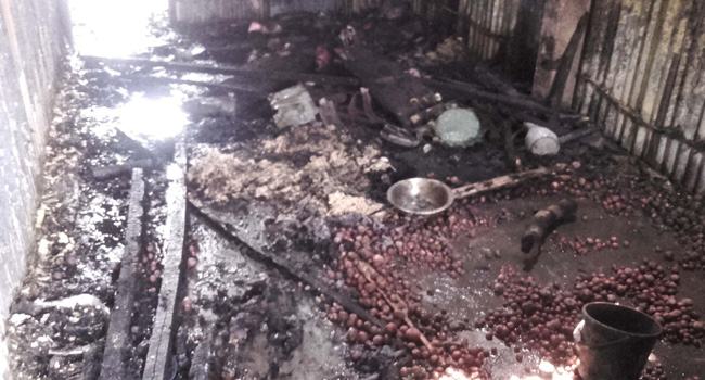 বগুড়ায় অগ্নিকণ্ডে ১০টি বাড়ি পুড়ে ছাই