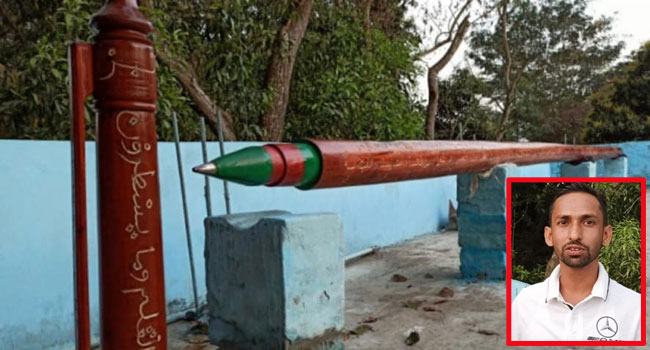আল্লাহর ৯৯ নাম সম্বলিত ২৮ ফুট দৈর্ঘ্যের কলম তৈরি করলেন হায়দার
