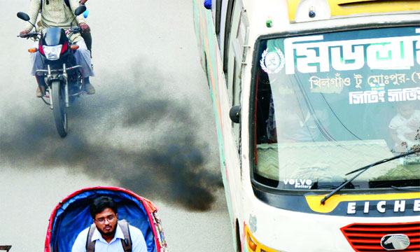 দূষণ : ঢাকার বায়ুদূষণ এখন মারাত্মক