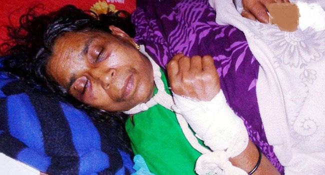 রাজবাড়ীতে মাকে মারধরের ঘটনায় ছেলে-পুত্রবধূ গ্রেফতার