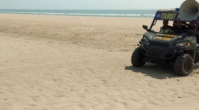 খালি করা হলো কক্সবাজারের সমুদ্র সৈকত, ৪ জনকে জরিমানা