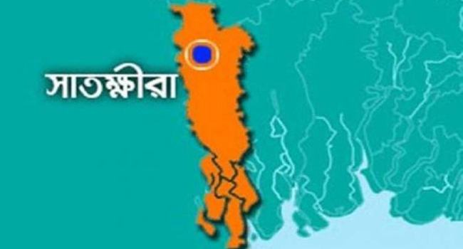 সাতক্ষীরায় করোনার নির্দেশনা না মানায় প্রবাসী ও শিক্ষককে জরিমানা