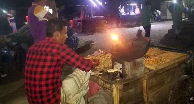 করোনায় শঙ্কা বাড়ছে নিম্ন আয়ের মানুষের