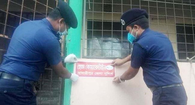 করোনাভাইরাস : কালকিনিতে ১৩১ বাড়িতে লাল নিশানা