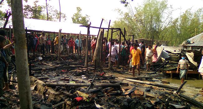সৈয়দপুরে আগুনে ৯ ঘরসহ ৩ লাখ মালামাল পুড়ে ছাই