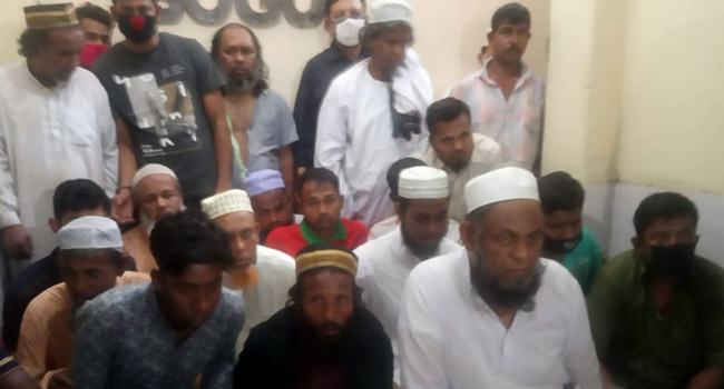 বগুড়ায় পুলিশের উপর হামলার ঘটনায় আটক ২৪জনকে আদালতে প্রেরণ
