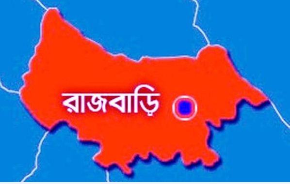 রাজবাড়ীতে পর্যাপ্ত খাদ্য সহায়তা নিয়ে শ্রমিকদের পাশে মালিক