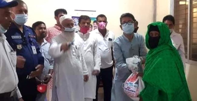 শরীয়তপুরে ২ হাজার ৭৫০ দুঃস্থ পরিবারে মাঝে ত্রাণ বিতরণ