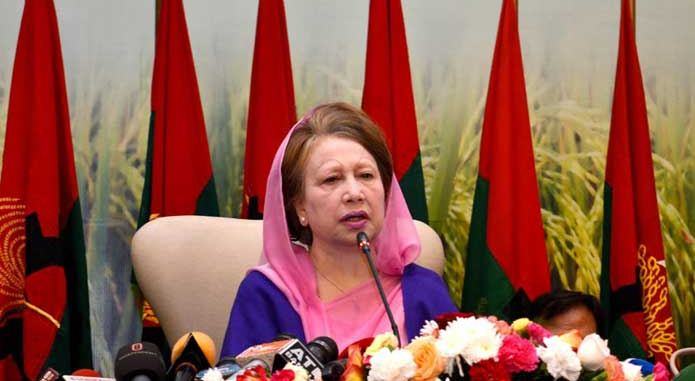 সিসিকের খাদ্য ফান্ডে খালেদা জিয়ার অনুদান