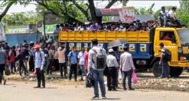 মৃতু ভয় এড়িয়ে ঢাকায় ছুটছে মানুষ