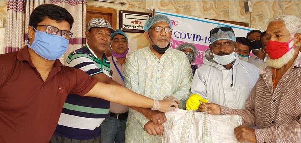 সৈয়দপুরে পৌরসভার উদ্যোগে ১৫ মেট্রিক টন চাল বিতরণ