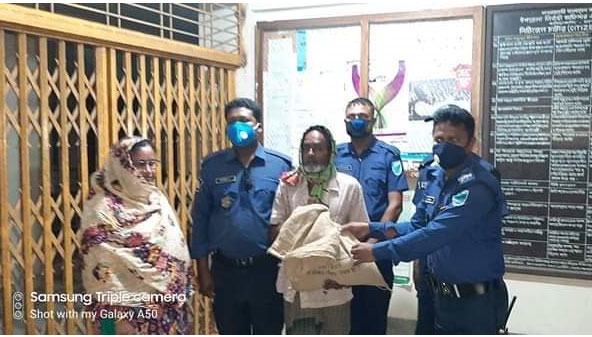 ভ্রাম্যমাণ আদালতে জরিমানা, আদায়ের বদলে দেয়া হলো খাদ্য সামগ্রী