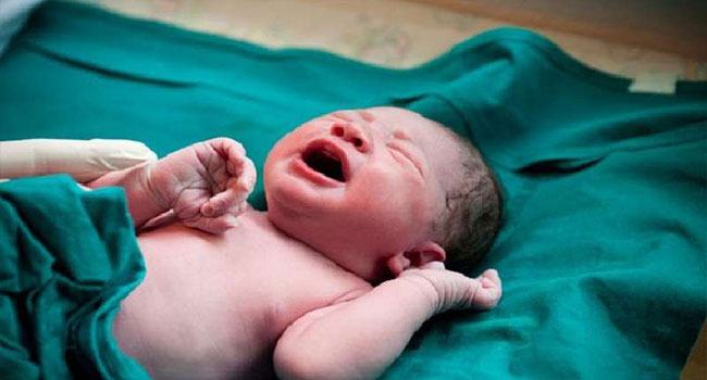 ইসলামপুরে ‘লকডাউন’ : রাস্তায়ই সন্তান প্রসব