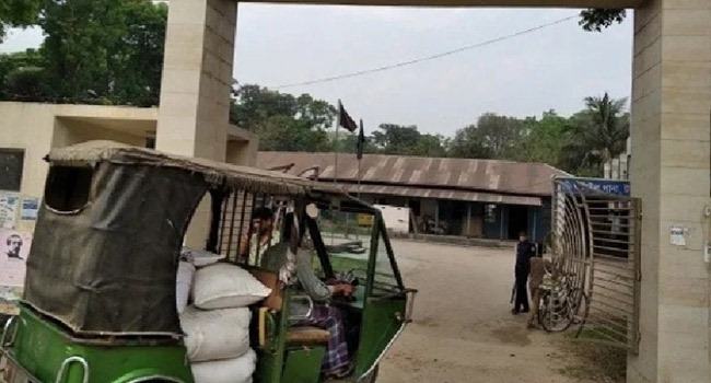 ঘাটাইলে সরকারি চাল আটক, অটোচালককে কারাদণ্ড