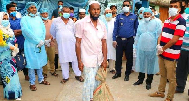 চাটখিল ও সোনাইমুড়িতে ১০ হাজার হতদরিদ্র পরিবারে খাদ্যসামগ্রী বিতরণ