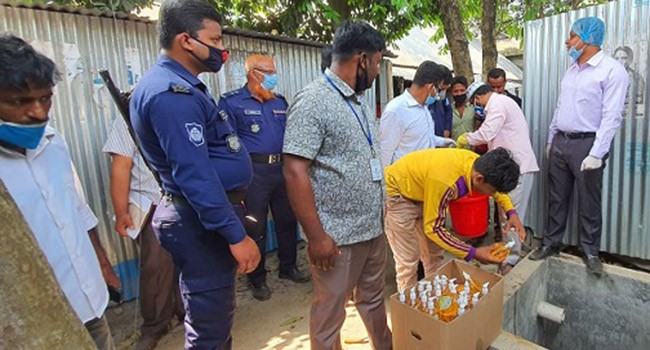 ব্রাহ্মণবাড়িয়ায় নকল হ্যান্ড স্যানিটাইজার কারখানা, লাখ টাকা জরিমানা
