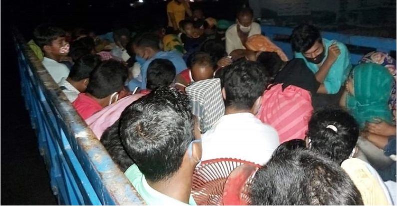 নারায়ণগঞ্জ থেকে পালানোর সময় কয়েক’শ নারী-পুরুষ আটক