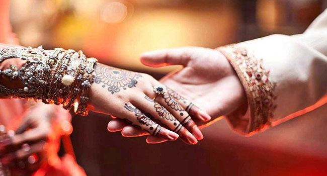 হুমকির পর মধ্যরাতে প্রেমিক-প্রেমিকার বিয়ে