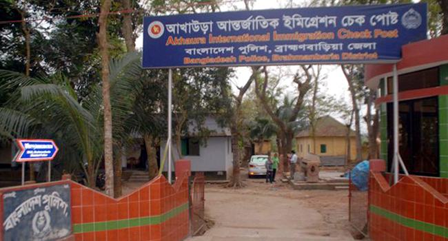 দেশে ফিরলেন ভারতে আটকে পড়া আরো ১০ জন