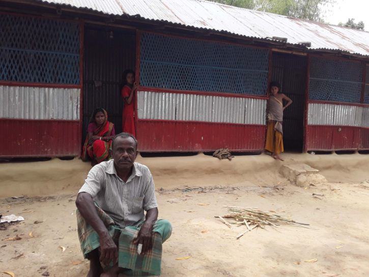 করোনায় দিন মজুরদের করুণ দশা, দেখার কেউ নেই