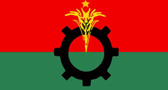 বগুড়ায় বিএনপির নেতা-কর্মীদের মাঝে আর্থিক অনুদান