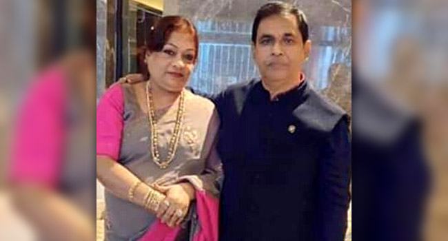 জীবনের ঝুঁকি নিয়ে করোনা আক্রান্ত স্ত্রীর সেবায় এমপি কেরামত