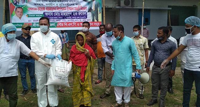 শ্রীবরদীতে বিএনপি নেতার খাদ্য-সামগ্রী বিতরণ