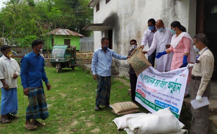 মানিকছড়িতে আউশ মৌসুমে বীজ-সার বিতরণ কার্যক্রম উদ্বোধন