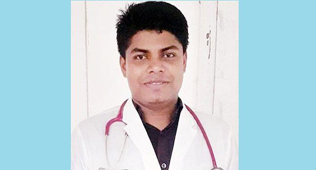করোনাকে জয় করে বাড়ি ফিরলেন ডা. আসিফুল হক