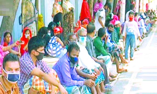 সন্তানের কান্নায় আর বাঁচতে ইচ্ছা করে না