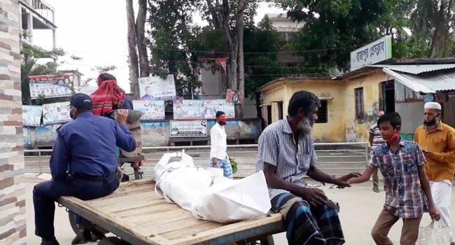 দ্বিতীয় স্ত্রীর কাছে যাওয়ায় স্বামীর সাথে ঝগড়া প্রথম স্ত্রীর, সকালে মিলল লাশ