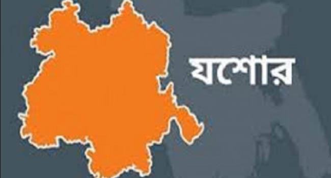 যশোরে লকডাউনের মধ্যেই খাদ্যের দাবিতে রাস্তায় অভুক্তরা