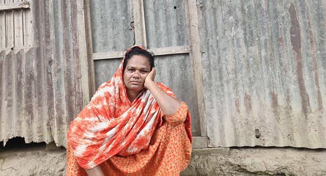 বিধবা শরিফনের কান্না থামছেই না