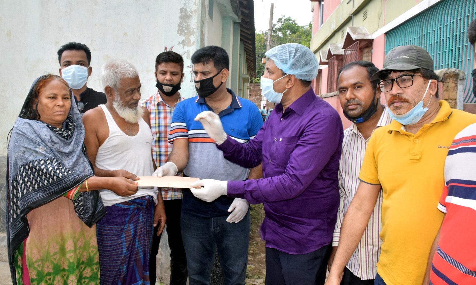 গণতান্ত্রিক আন্দোলনে নিহত ও আহতদের পরিবারে তারেক রহমানের অনুদান