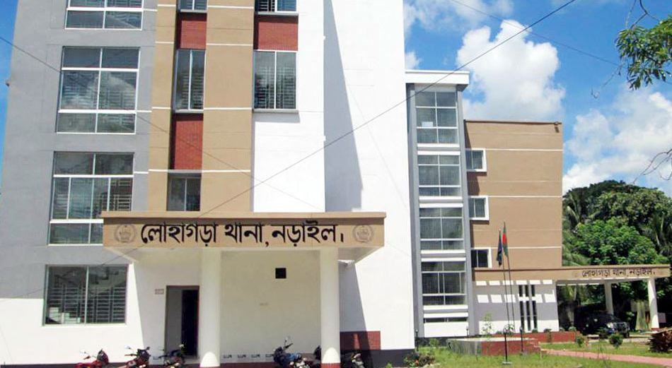 পাঁচ পুলিশকে মারপিট করে আসামী ছিনতাই