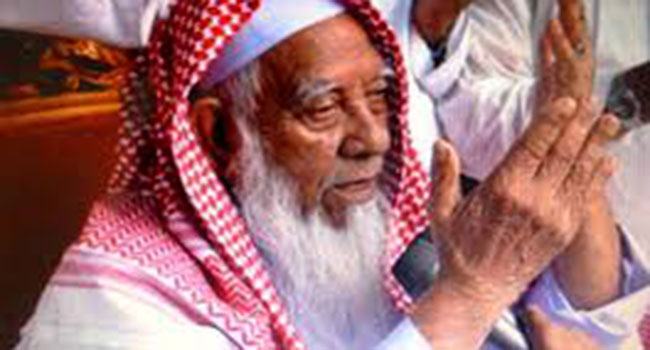 চিকিৎসকদের যাবতীয় সুরক্ষা সামগ্রী নিশ্চিত করুর : আল্লামা শফী