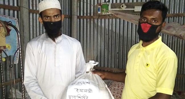 নাগরপুরে খাদ্যসামগ্রী উপহার দিলো ছাত্রশিবির