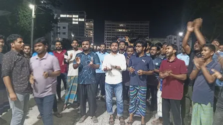 আ’লীগ নিষিদ্ধ হওয়ায় পাবিপ্রবিতে আনন্দ মিছিল
