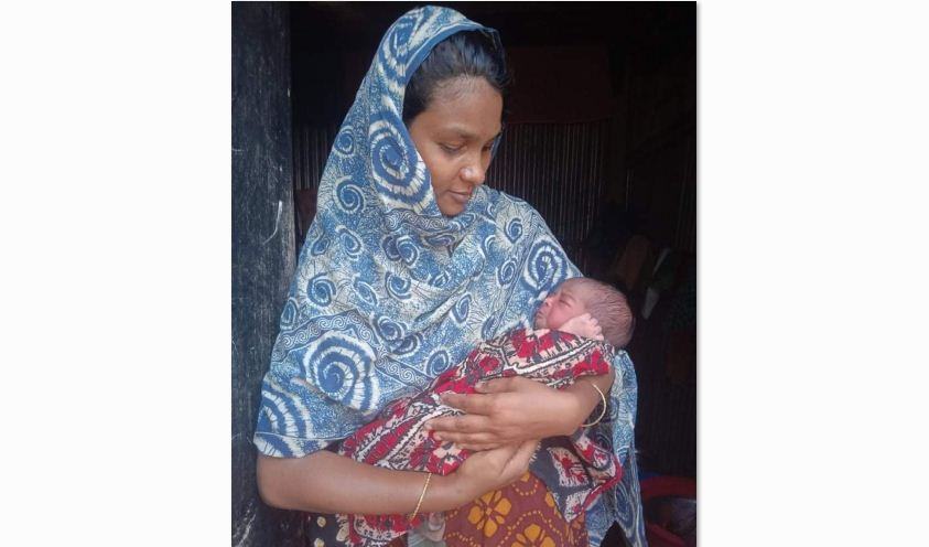 টাকার অভাবে শিশু বিক্রি করতে চাওয়া মা-সন্তানের দায়িত্ব নিলেন ইউপি চেয়ারম্যান