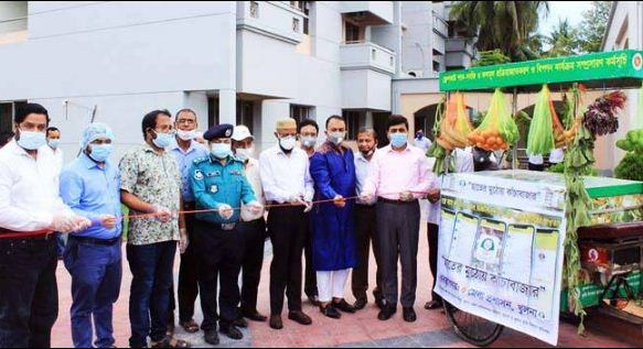 খুলনায় ব্যতিক্রমী ‘হাতের মুঠোয় কাঁচাবাজার’ অ্যাপ চালু