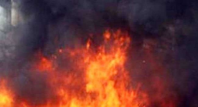 নোয়াখালীতে ভয়াবহ অগ্নিকাণ্ডে ১২ টি ব্যবসা প্রতিষ্ঠান পুড়ে ছাই