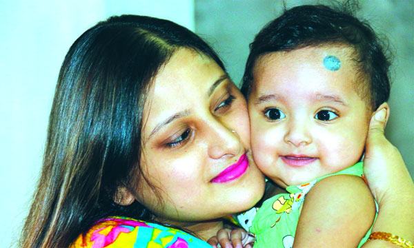 ‘মায়ের মতো আপন কেহ নাই রে’