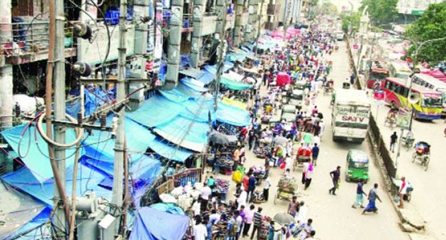 হকারদের ফুটপাতে বসার অনুমতি দিন